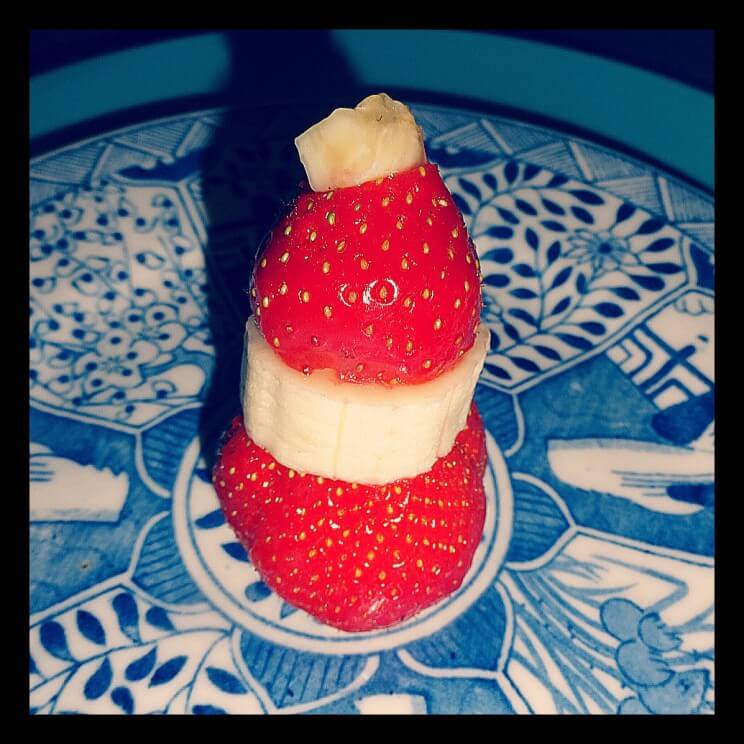 Kerstdessert voor kinderen recept voor Santa Heads