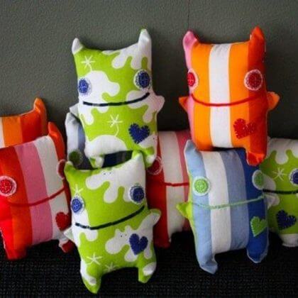 Traktaties voor kinderen op crèche of school: monster knuffeltje