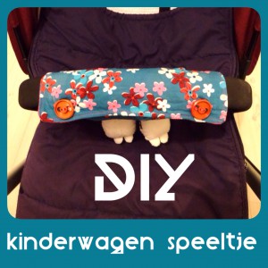 DIY: speeltje aan de kinderwagen