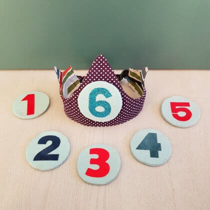 Een zelfgemaakte verjaardagskroon die je elk jaar kunt gebruiken - DIY fabric birthday crown