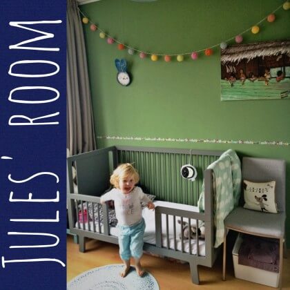 Binnenkijker de kinderkamer van Jules, in mint, blauw, turkoois, geel, grijs en een beetje neon roze