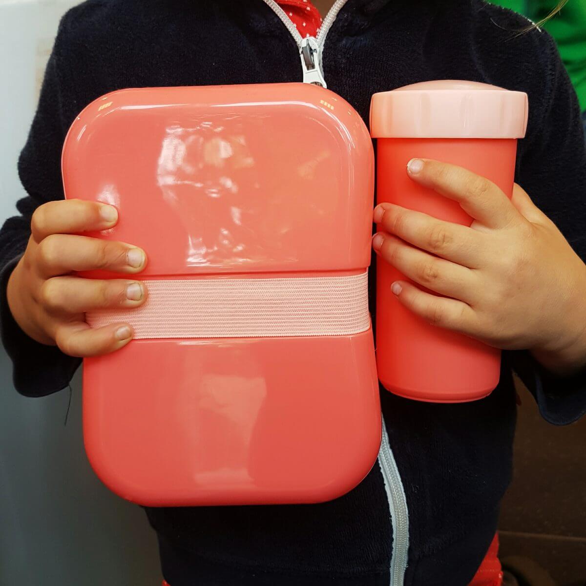 De leukste broodtrommels en drinkbekers voor school Hema broodtrommel en beker