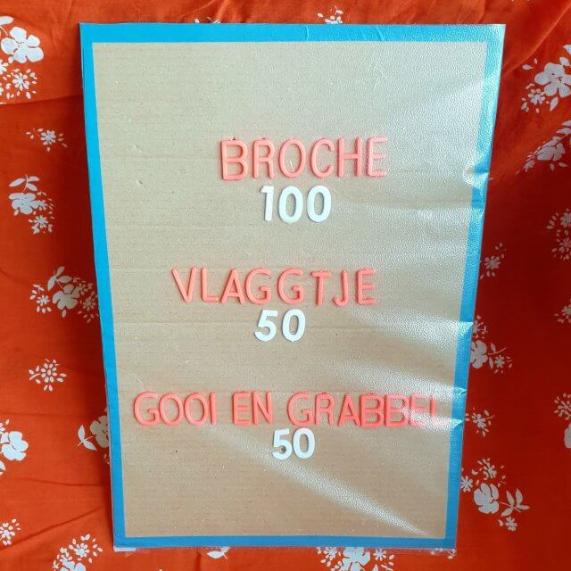 Koningsdag vrijmarkt: leuke dingen om te doen of verkopen voor kinderen. Je kunt op de Koningsdag vrijmarkt natuurlijk gewoon alle overbodige spullen verkopen. Maar je kunt als kind op de Koningsdag vrijmarkt ook leuke andere dingen verzinnen om te doen of verkopen. Een leuke manier om wat extra zakgeld te verdienen en te leren omgaan met geld.