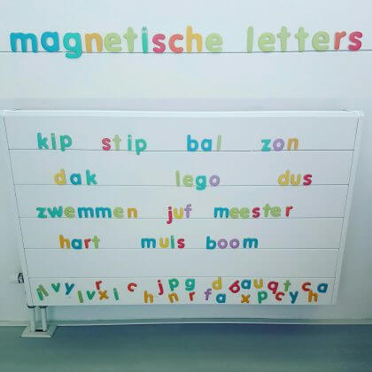 Kleuter verjaardag: cadeau ideeën voor kinderen van 4 jaar of 5 jaar, voor jongens en meisjes. Magnetische letters, een educatief cadeau voor als je letters leert en gaat lezen. 