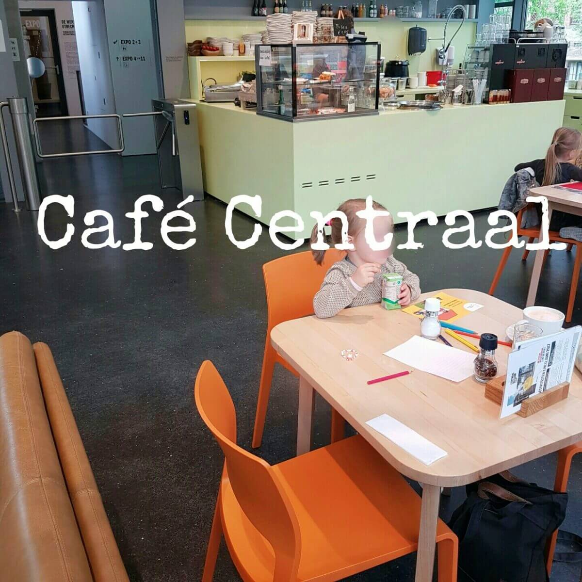 Nijntje museum uitje met peuters en kleuters in Utrecht - cafe centraal