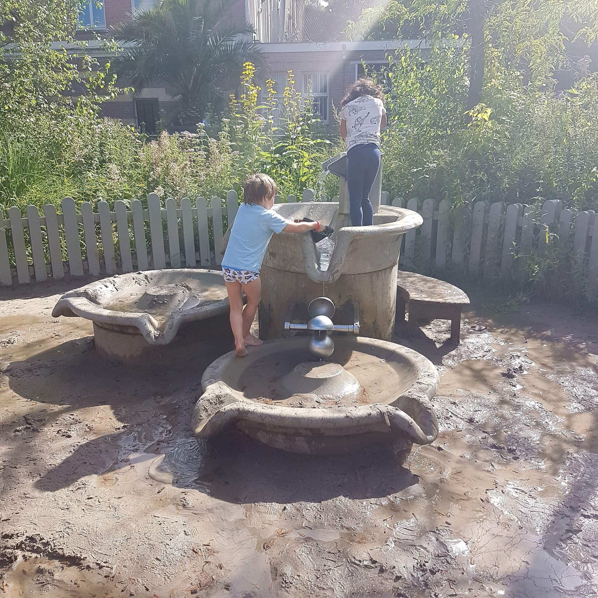 Amsterdam met kinderen: dierentuin Artis - de speeltuin bij de Twee Chita's