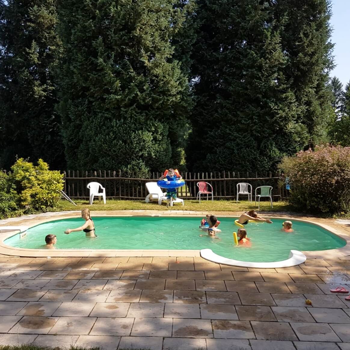 Camping tip: La Nozillière, met zwembad en table d'hotes. Bij Marval, nationaal park Périgord-Limousin. op de grens van de departementen Haute-Vienne en Dordogne