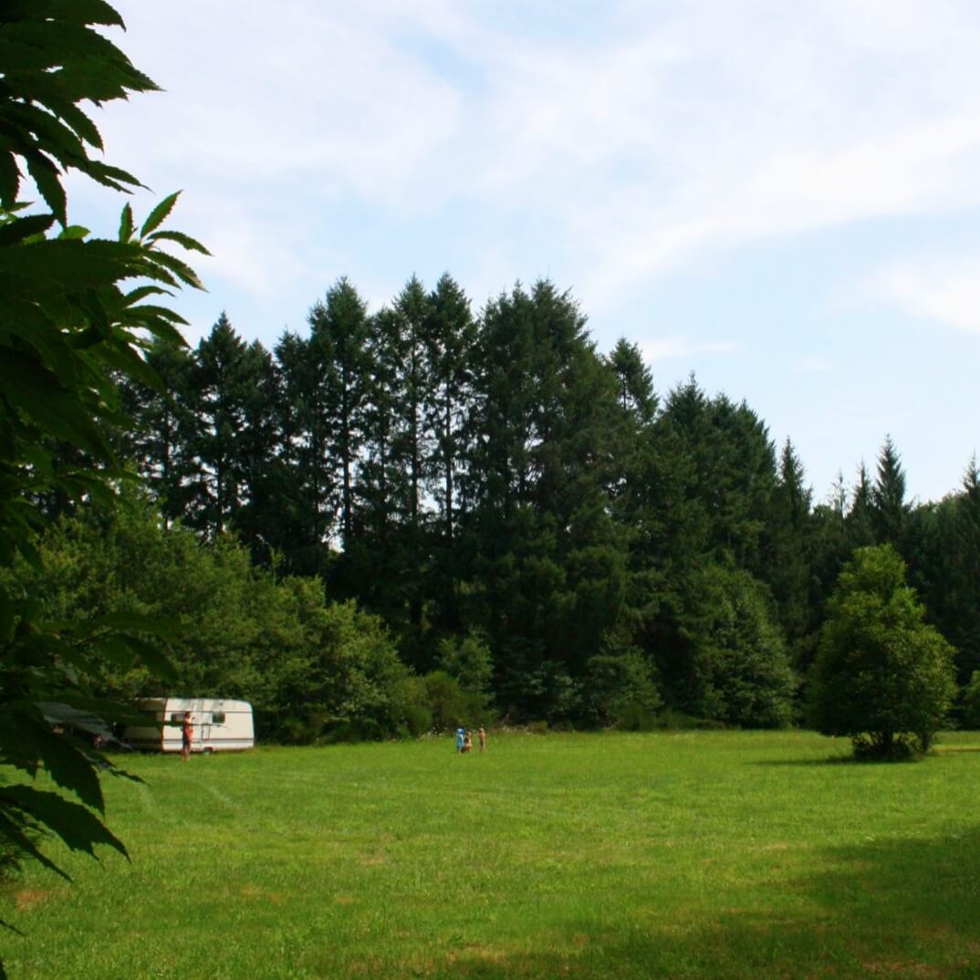 Camping tip: La Nozillière, met zwembad en table d'hotes. Bij Marval, nationaal park Périgord-Limousin. op de grens van de departementen Haute-Vienne en Dordogne