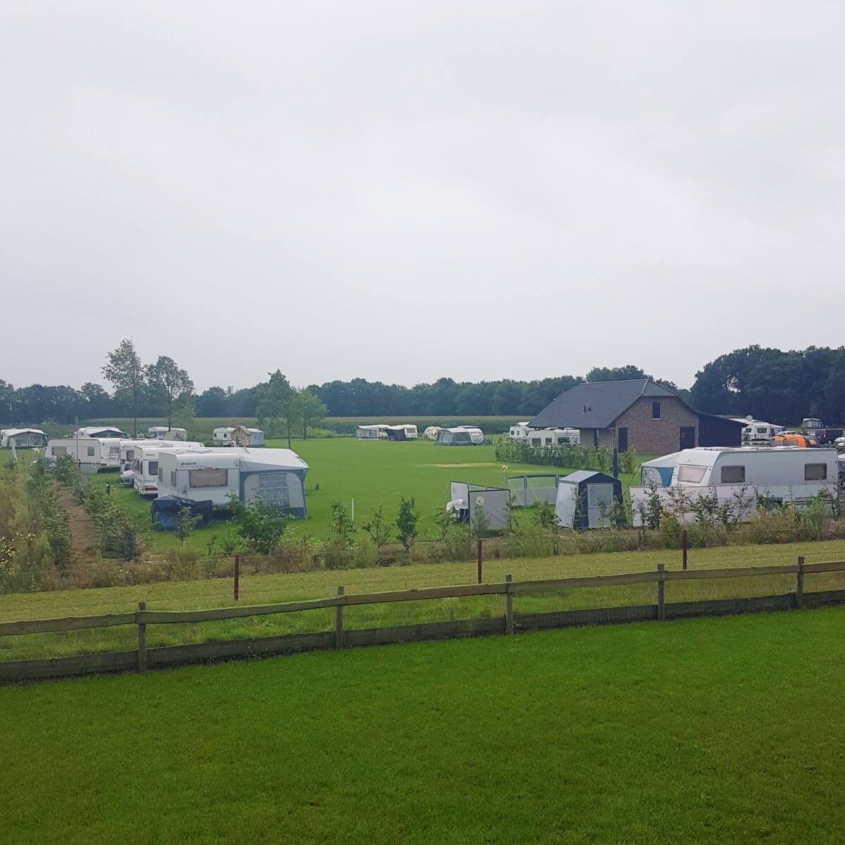 De Gerrithoeve: speelboerderij, speeltuin, camping en restaurant