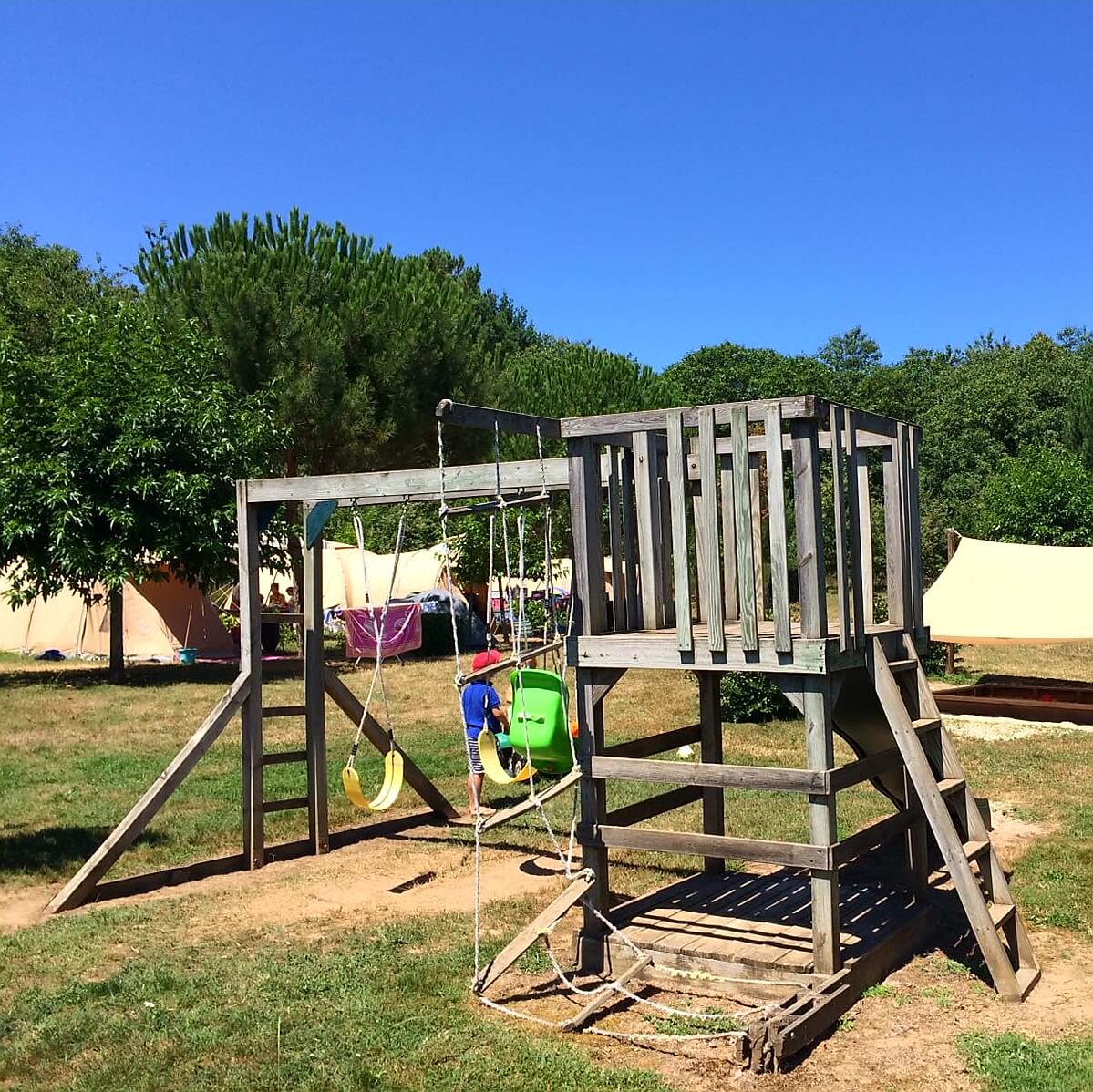 Rastaillou: een klein paradijs voor kinderen en hun ouders in de Dordogne - camping, gîtes, gastenkamers, huurtenten, table d'hôtes Perigord Frankrijk