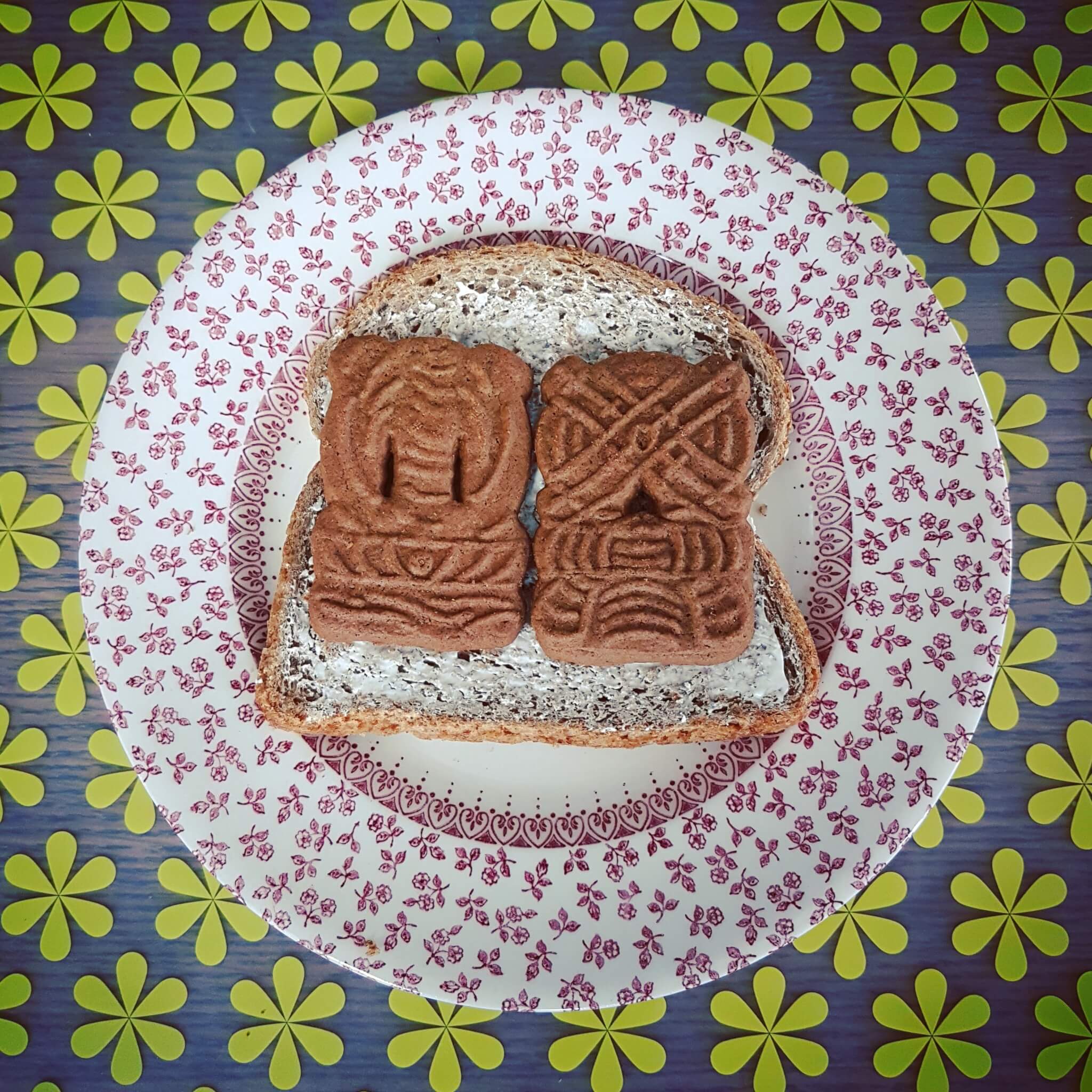 Sinterklaas traditie: speculaas op brood