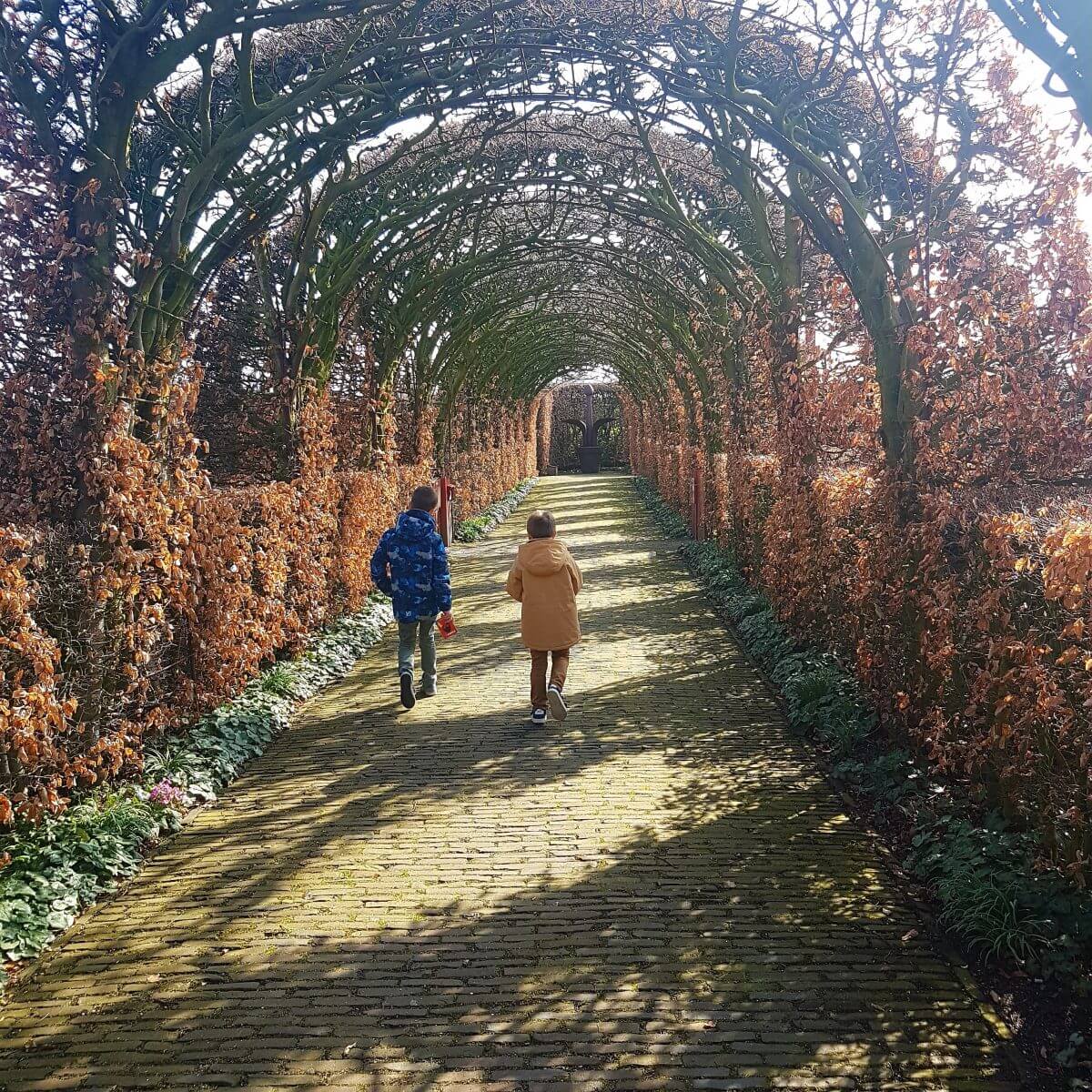 Uitje met kids: ridders en jonkvrouwen op speurtocht in het Muiderslot 