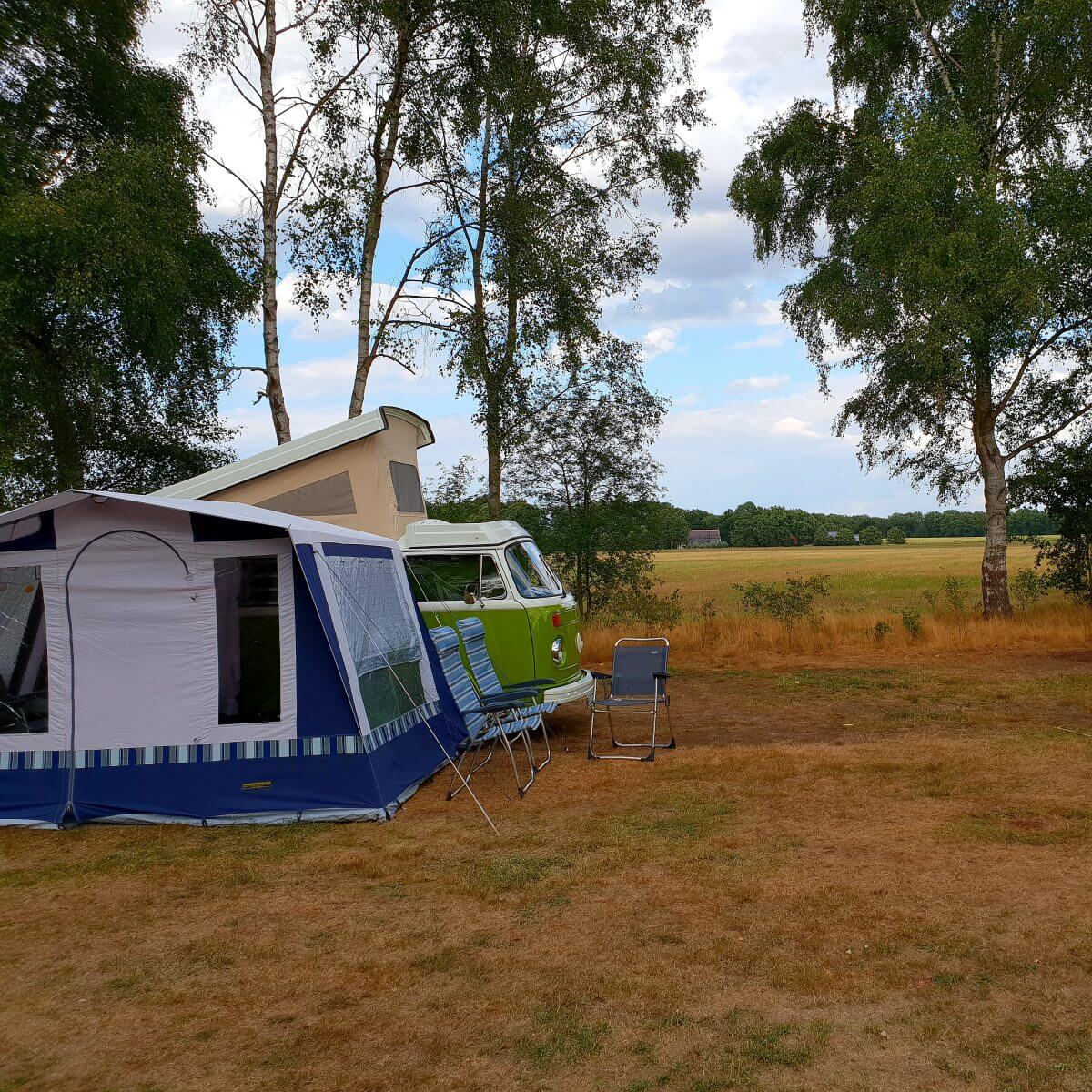 Campingtip: camping Lolotte, tussen Neede en Diepenheim in de Achterhoek in Gelderland, idyllische natuurcamping voor kinderen met zwembad vlakbij Lochem, Zutphen en Enschede #leukmetkids #kamperen