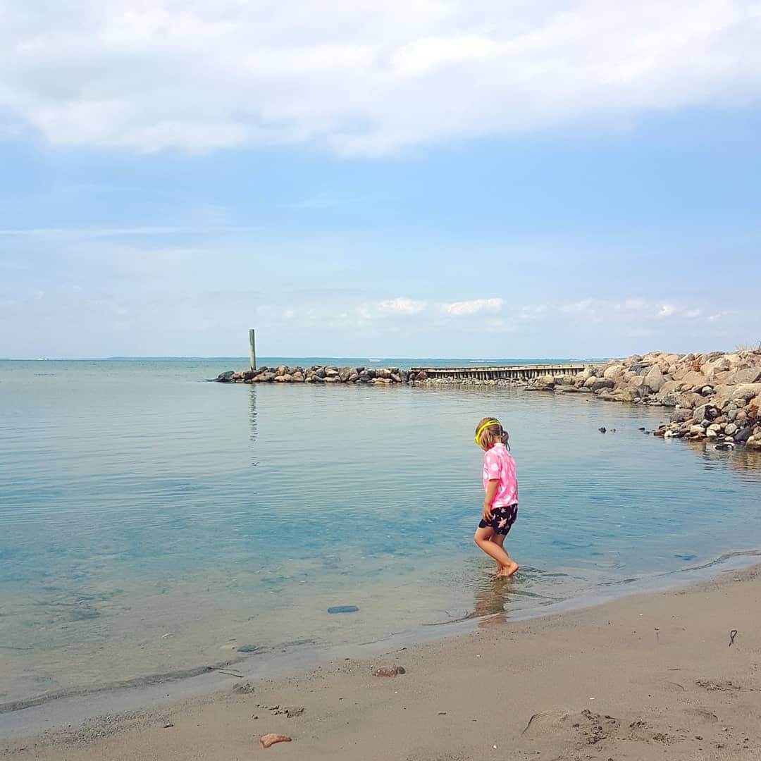 Vakantie met kids: sprookjesachtig Funen in Denemarken - de oude stad Bogense met strand en haven