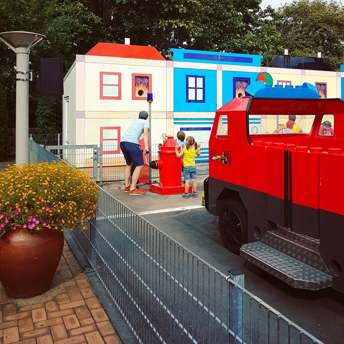 Legoland met kinderen: alles wat je wil weten, Adventure Land Fire Brigade brandweer #leukmetkids #legoland #Denemarken #kinderen