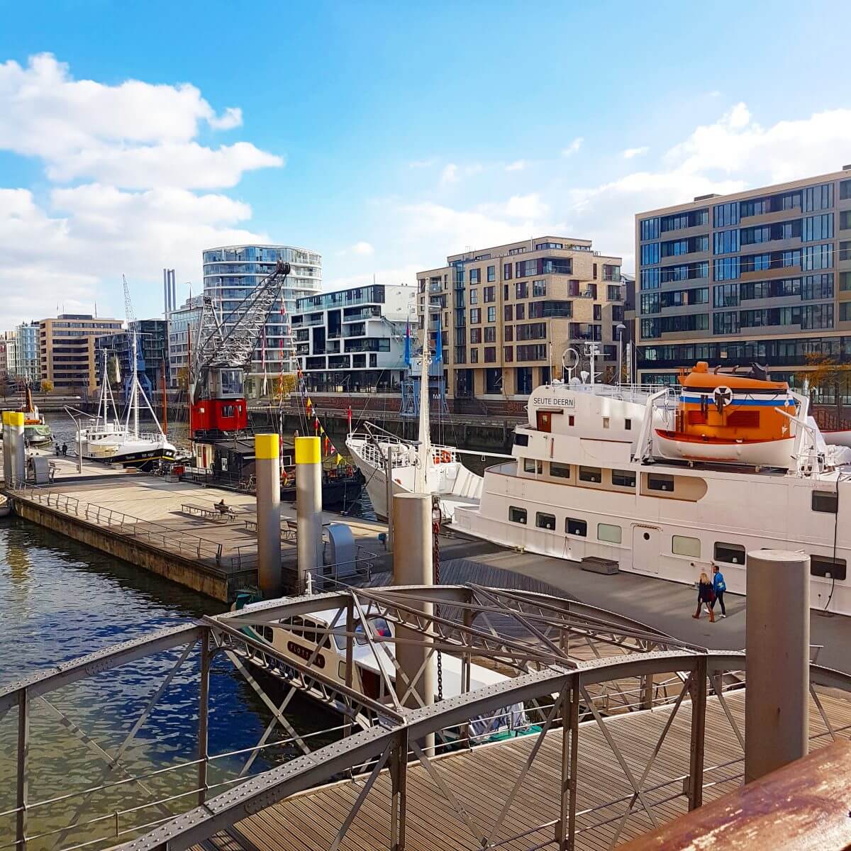 Hamburg met kids Hafencity met kranen