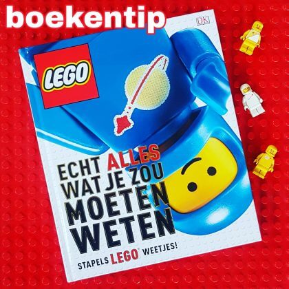 boek LEGO - echt alles wat je zou moeten weten - stapels LEGO weetjes