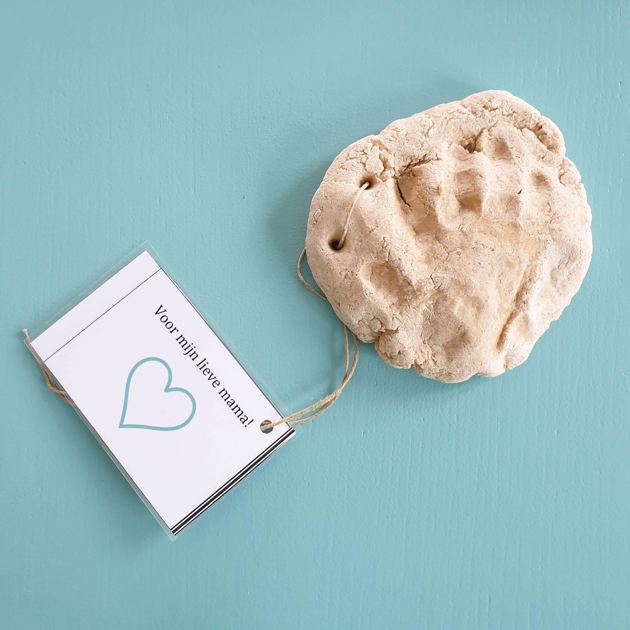 Handje brooddeeg voor valentijnsdag