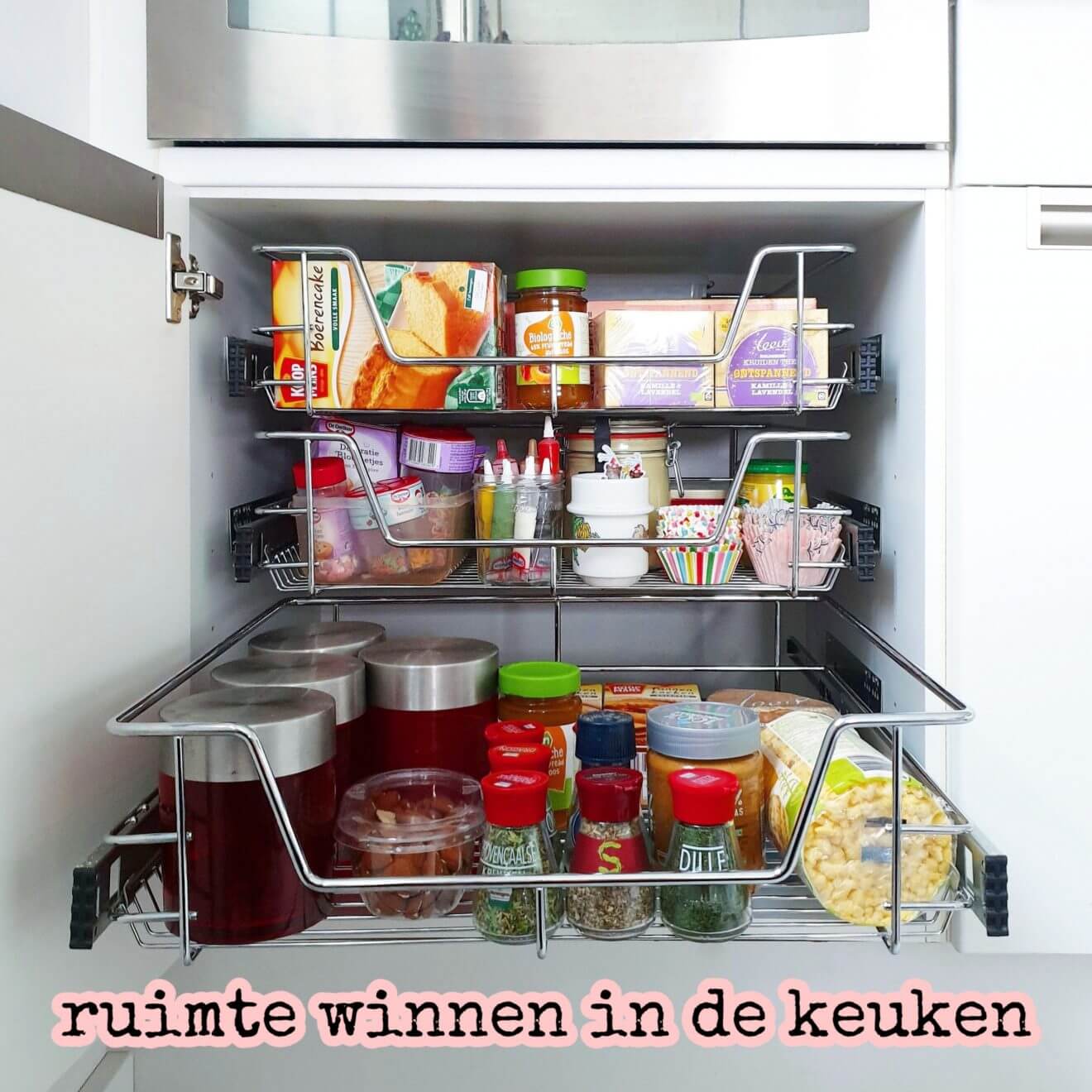 Ruimte winnen in de keuken: schuiflades voor in je keukenkast