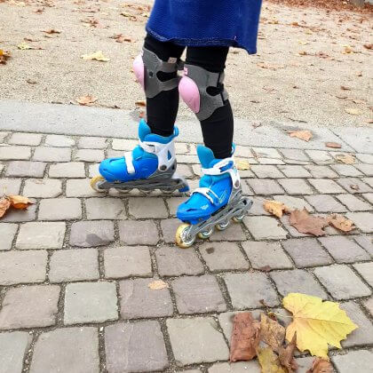 Verjaardag cadeau ideeën voor kinderen van 6, 7 of 8 jaar. Zoals skeelers, skates of rolschaatsen en de bijbehorende bescherming.