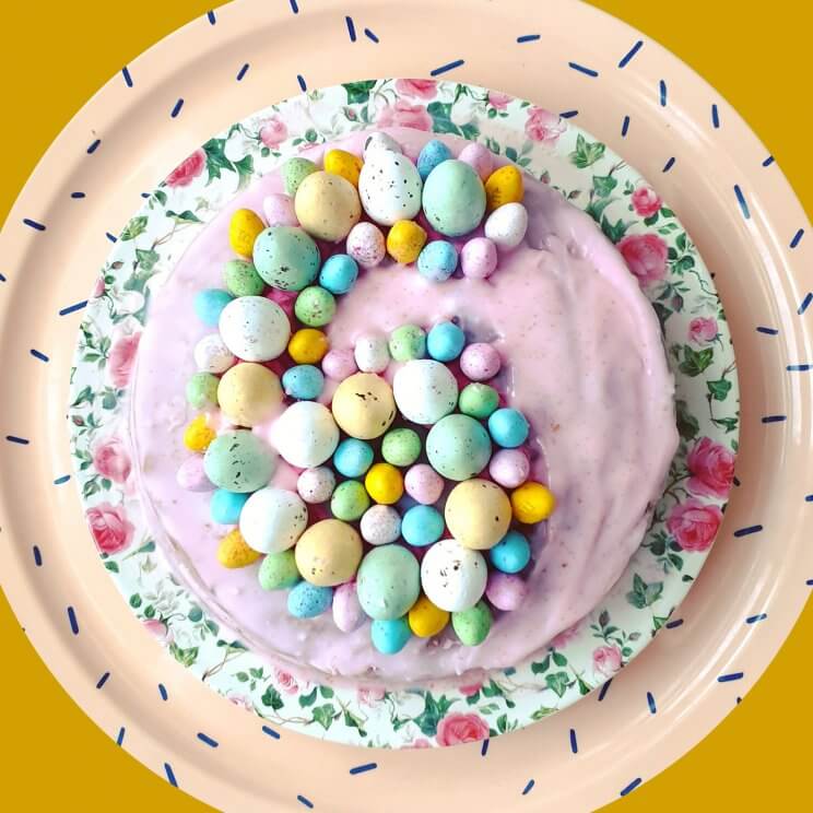Leuke verjaardagstaart recepten voor kinderen. Deze taart met paaseitjes is een leuk recept als je jarig bent rond Pasen.