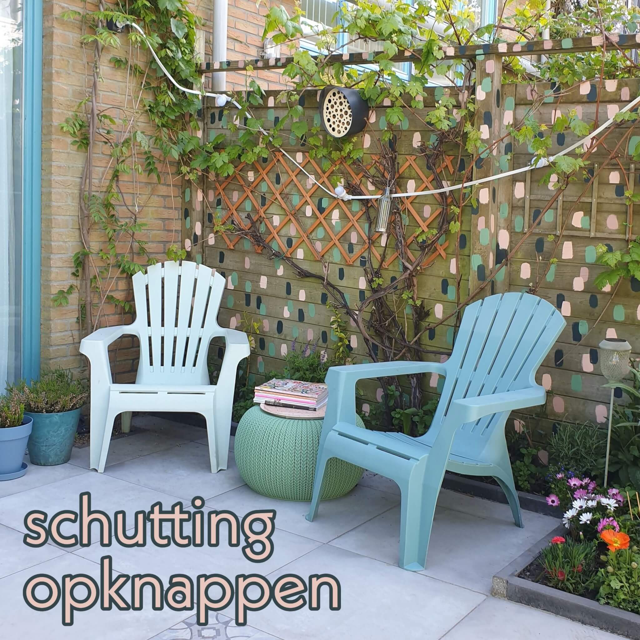 Klap mond Score Houten schutting verven en opknappen: een kleurrijke blikvanger in de tuin Leuk met kids Klap mond Score Houten schutting verven en opknappen: een kleurrijke blikvanger in de tuin Leuk met kids