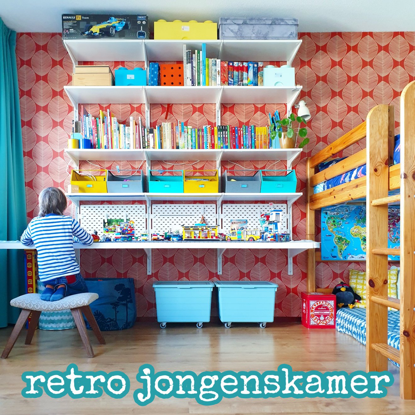 Kinderkamer inspiratie: retro jongenskamer met hout, blauw, rood en geel