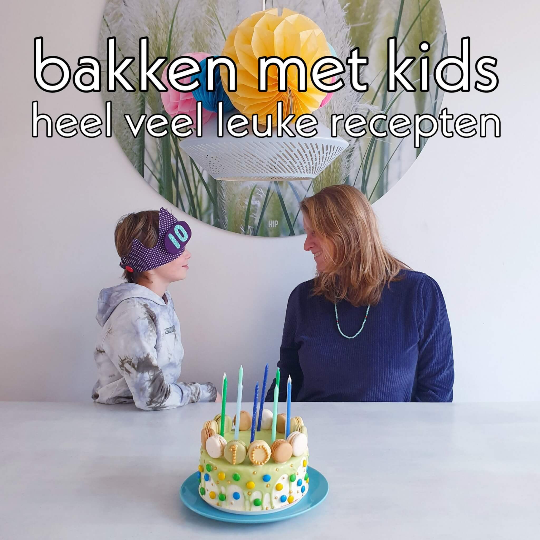 Bakken met kids: heel veel leuke recepten voor kinderen. Samen bakken is super gezellig. Het is net knutselen, maar dan met eten. We maakten de afgelopen jaren heel veel leuke recepten. Al die leuke recepten om te bakken met kinderen vind je hier bij elkaar.