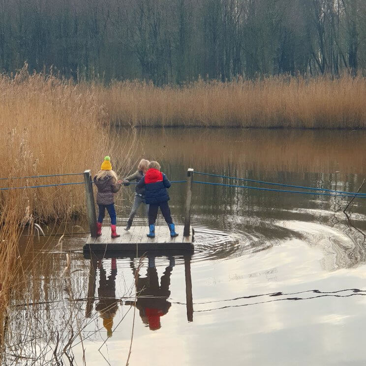 Wandelen met kinderen in de buurt van Amsterdam: plekken met speeltuin - Banjerbossie in het Diemerbos