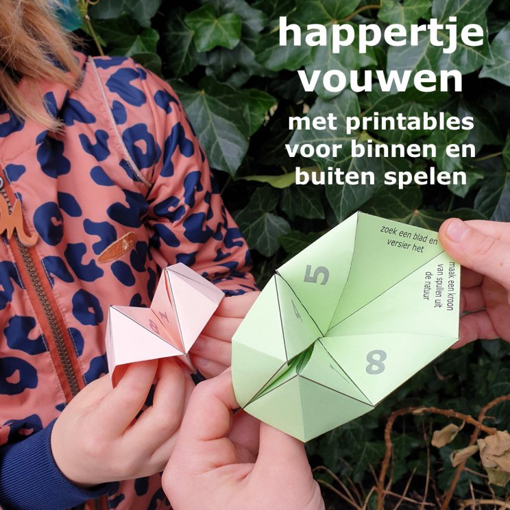 Happertje vouwen met ideeën voor binnenspelen en buitenspelen. "Mama, ik verveel me, wat kan ik doen?" Je kent het wel, de kids vervelen zich. Daarom bedacht ik deze spel-inspiratie happertjes, die je gratis kunt downloaden. Met ideeën voor buitenspelen, binnenspelen en voor in de natuur. En natuurlijk uitleg met een stappenplan om een happertje te vouwen.