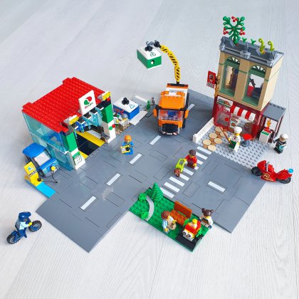 LEGO City stadscentrum 60292: veel speelmogelijkheden & nieuwe dingen, waaronder nieuwe straatplaten