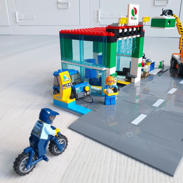 LEGO City stadscentrum 60292: veel speelmogelijkheden & nieuwe dingen