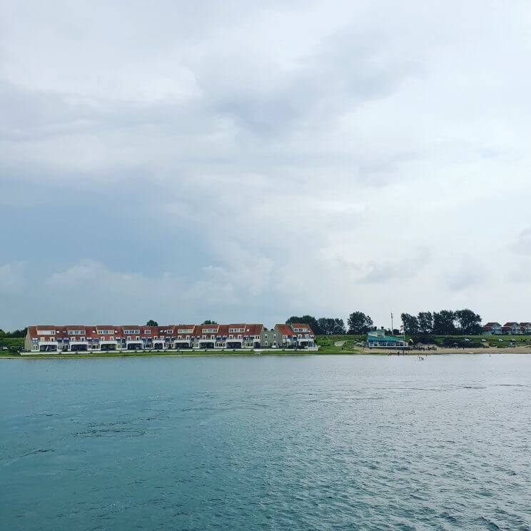 strandtent Jeanzz aan het Grevelingenmeer