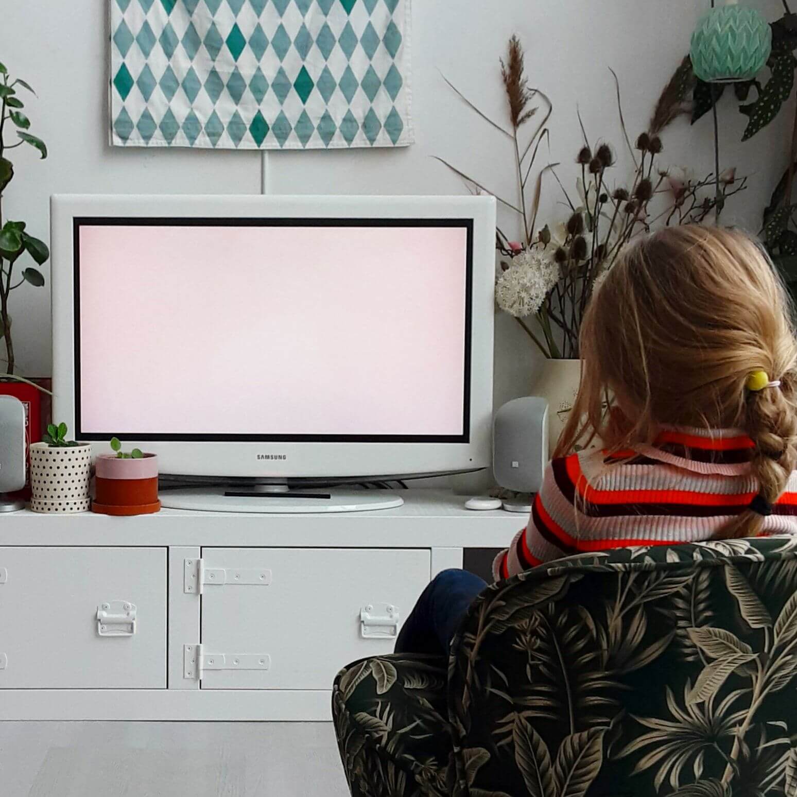 Onze kids bucketlist voor deze herfst: leuke herfstvakantie activiteiten. Zoals leuke kinderfilms kijken