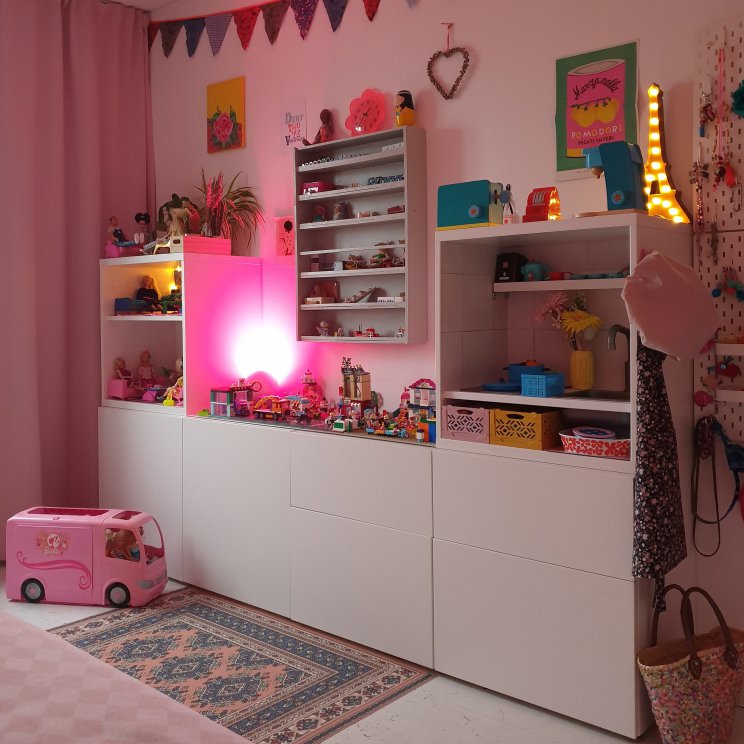 hack speelgoedkast met LEGO tafel, kinderkeuken Barbie huis met kids