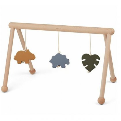 Leukste kraamcadeau: 101 cadeau ideeën voor de geboorte van een baby. Naast een stoffen babygym kun je er ook een van hout kopen. Er zijn ook exemplaren zonder hangers te koop, die kies je er los bij uit.