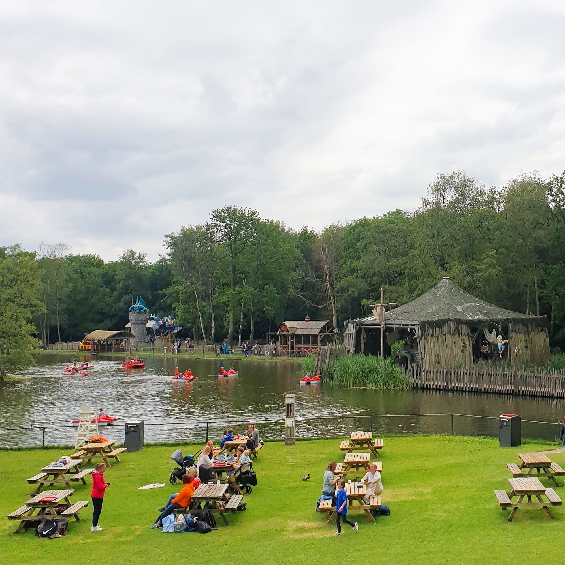 Oud Valkeveen: sfeervolle kruising tussen pretpark en speeltuin