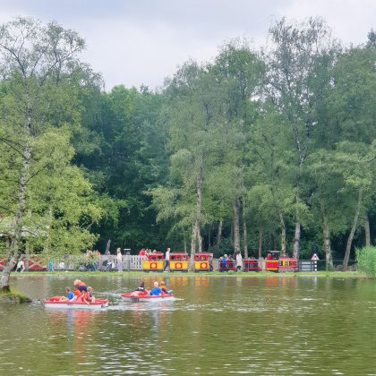 Oud Valkeveen review: sfeervolle kruising tussen pretpark en speeltuin