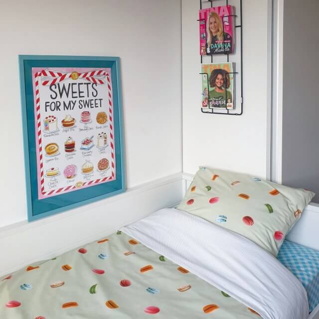 Duurzame dekbedden van Snurk: leuke prints voor kinderen en tieners. Dit dekbed met macarons is leuk voor meiden en jongens die van bakken houden, of van snoepen. 