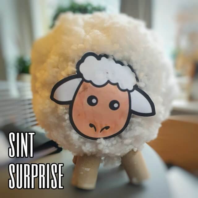 Sinterklaas surprise knutselen: 70 leuke ideeën. Zoals dit wollige schaap. 