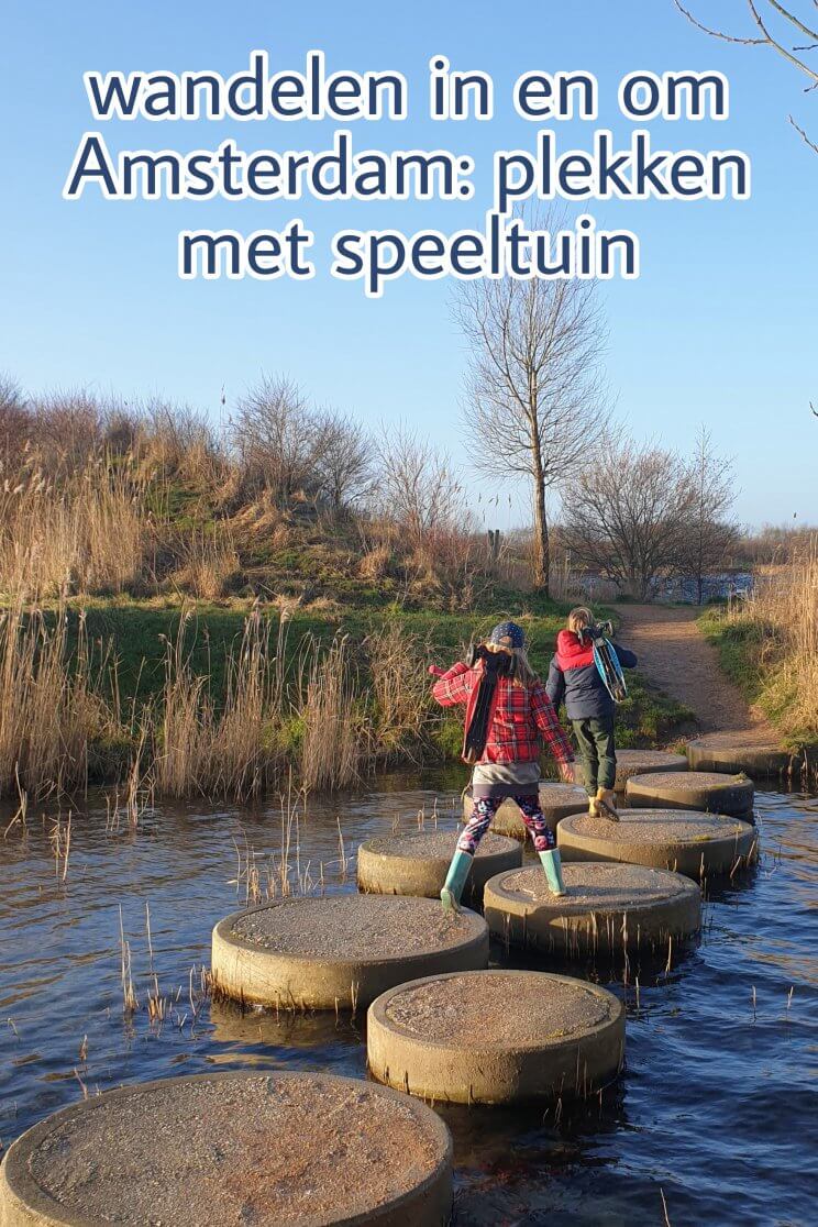 Wandelen met kinderen in de buurt van Amsterdam: plekken met speeltuin. We gaan heel vaak wandelen met de kids, maar we zorgen altijd dat er iets leuks op de route is. Veel mensen vragen me dan ook om tips om te wandelen met kinderen in de omgeving van Amsterdam, liefst met speeltuin. Daarom besloot ik de kindvriendelijke wandelgebieden in de regio Amsterdam eens op een rijtje te zetten.