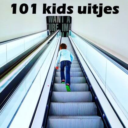 101 leuke uitjes met kinderen in Nederland en België – binnen en buiten. Het Stedelijk Museum op het Museumplein in Amsterdam.
