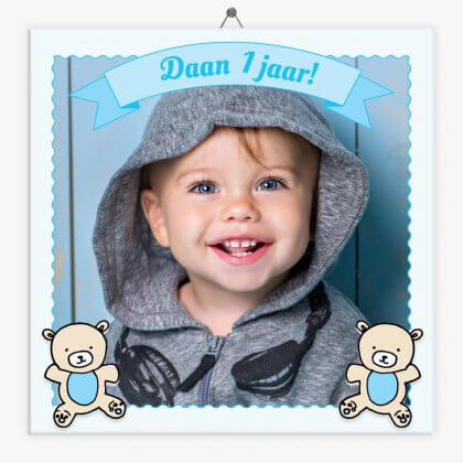 Een tegeltje is een leuk cadeau voor de verjaardag van een baby. Bij Tegeltje kun je kiezen uit verschillende voorbeelden en zelf een mooi persoonlijk tegeltje maken.
