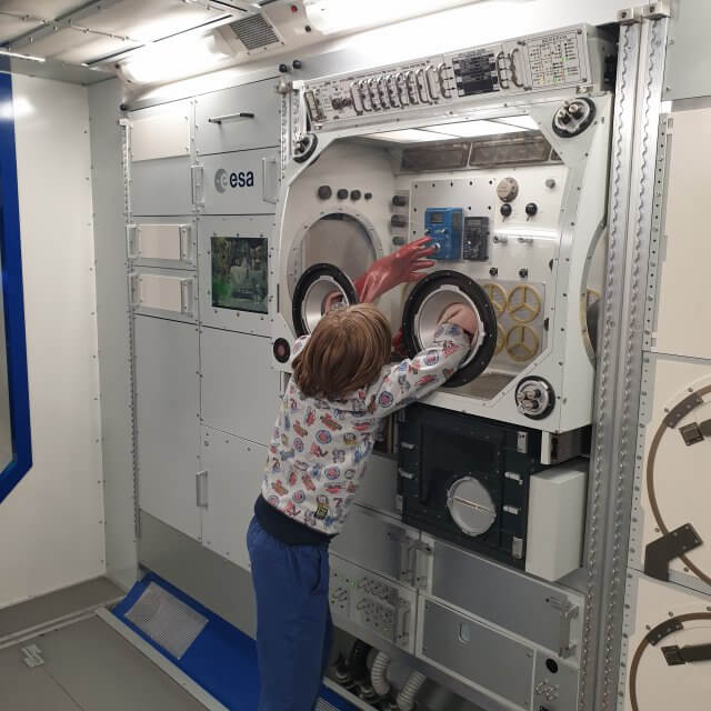 Space Expo in Noordwijk: museum over ruimtevaart met kinderen.