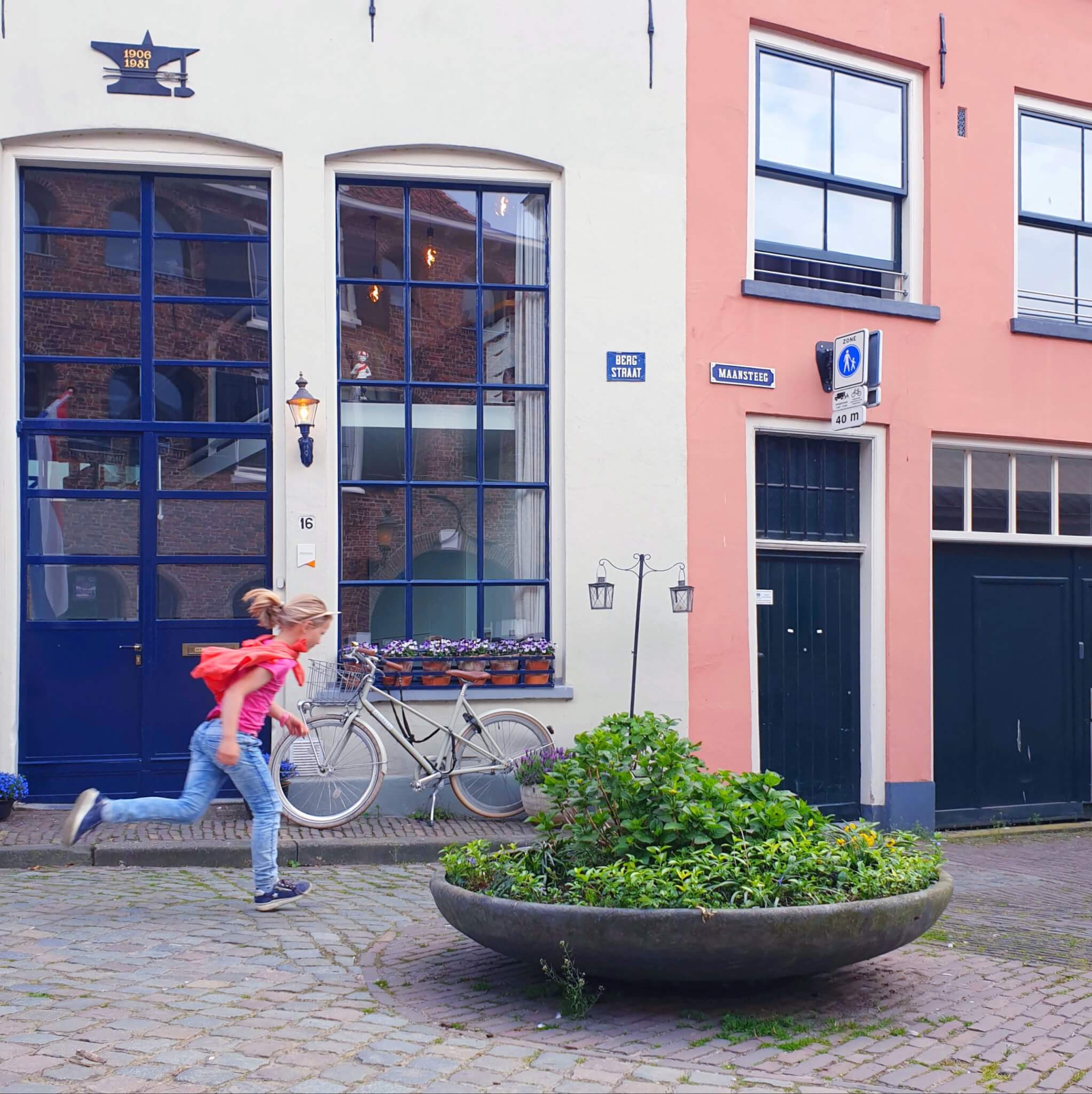 101 uitjes met jonge kinderen: peuters, kleuters en onderbouw kids. Zoals een dagje of weekendje naar Deventer.