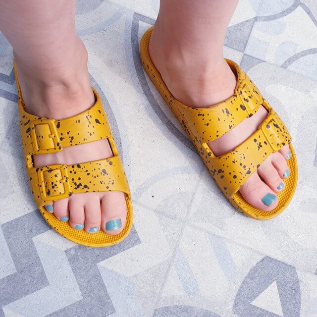 Sandalen en slippers voor kinderen: dit zijn de leukste en de beste. Wil je wat stijlvollere instappers, dan zijn de Freedom Moses sandalen leuk, gemaakt van duurzaam plastic.