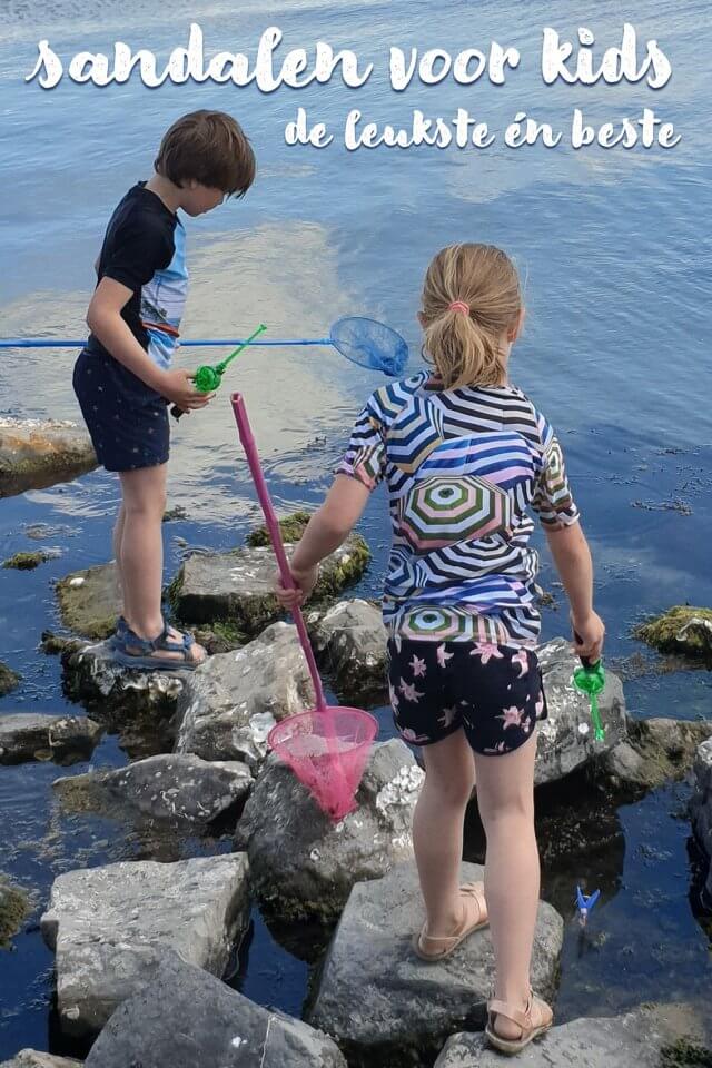 Sandalen en slippers voor kinderen: dit zijn de leukste en de beste. Op zoek naar leuke sandalen en slippers voor kinderen, waar ze ook nog goed op lopen en rennen? We hebben er de afgelopen jaren flink wat uitgeprobeerd. Dit zijn onze favorieten, met zo veel mogelijk duurzame keuzes.