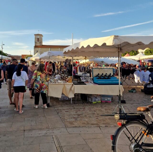 De markt in la Tranche sur Mer.