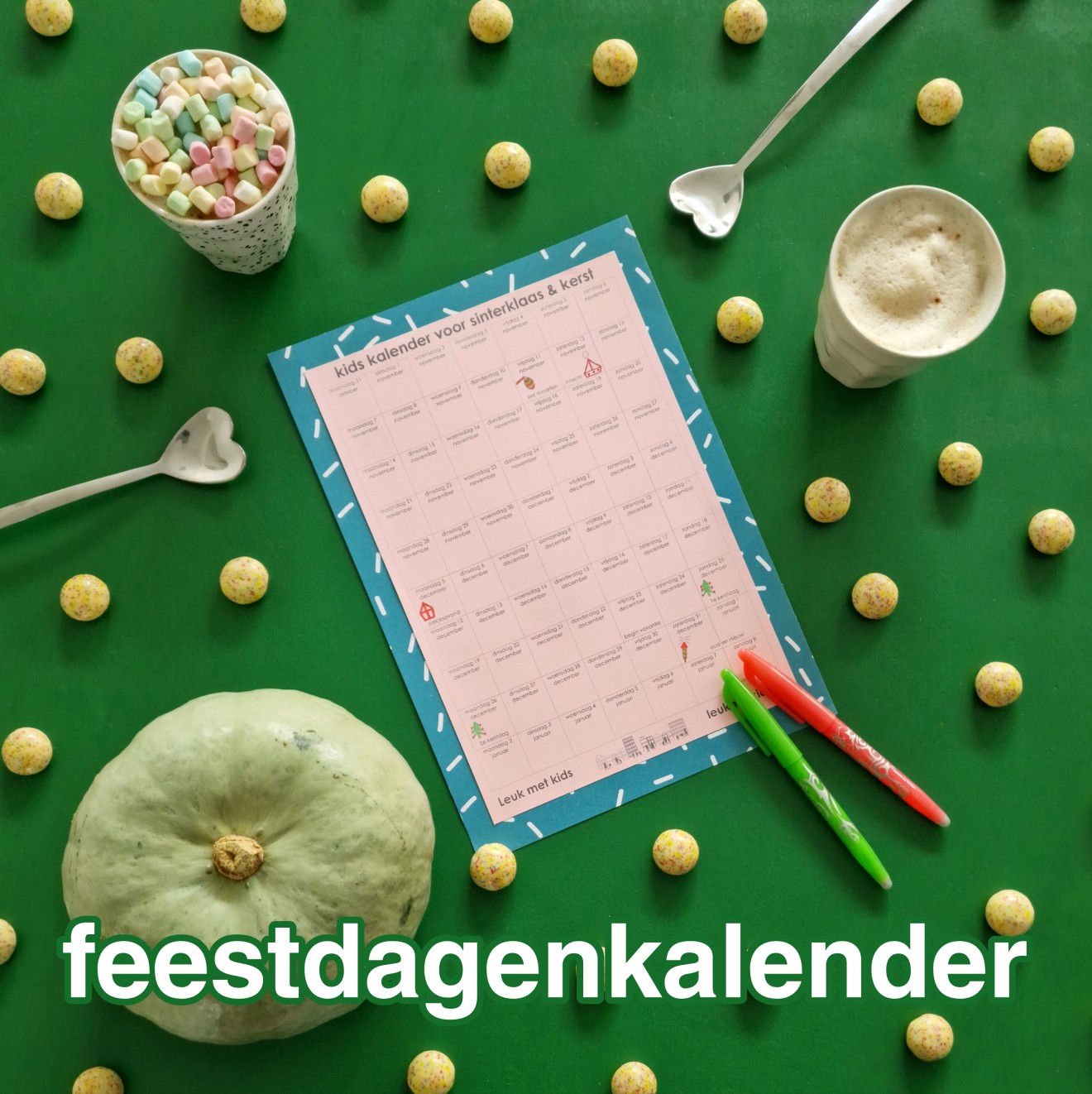 Feestdagenkalender voor Sint Maarten, Sinterklaas en Kerst. Onze kids zijn gek op de feestdagen, maar ze worden er ook wel onrustig van. Want wanneer zijn al die feestdagen in november en december 2022 nou precies? En oh ja, wanneer ben ik jarig en wanneer begint de kerstvakantie? Tijd voor een beetje overzicht dus voor de kids en voor onszelf. Ik maakte een feestdagenkalender voor Sint Maarten, de Sinterklaas intocht, pakjesavond, Kerst en Oud en Nieuw.