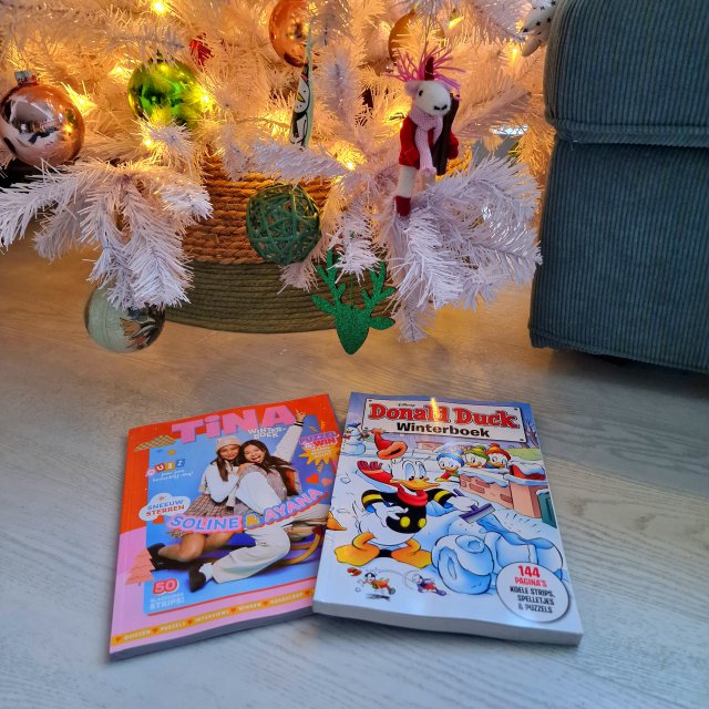 Onze bucketlist voor kerst: kerstvakantie activiteiten voor kinderen. Fijn: een dik vakantieboek of winterboek van de favoriete tijdschrift. Om lekker te lezen en te puzzelen in de kerstvakantie. 